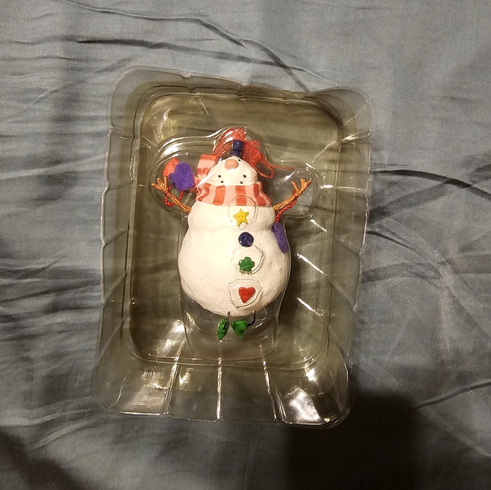 EUC Hallmark Keepsake Ornament "Happy Snowman" 2001